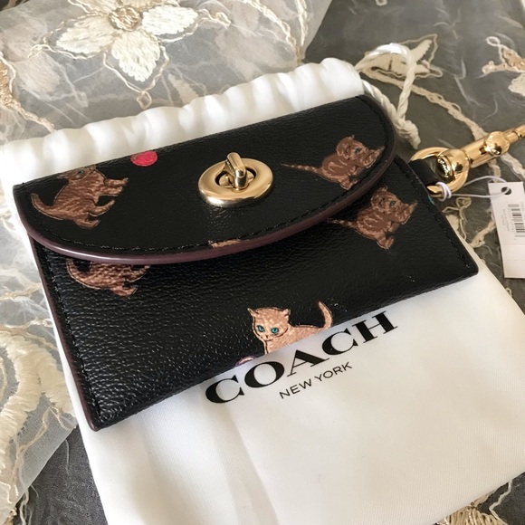 Coach Cat Playing With Yarn Leather Turnlock Card Case NWT - Picture 16 of 16
